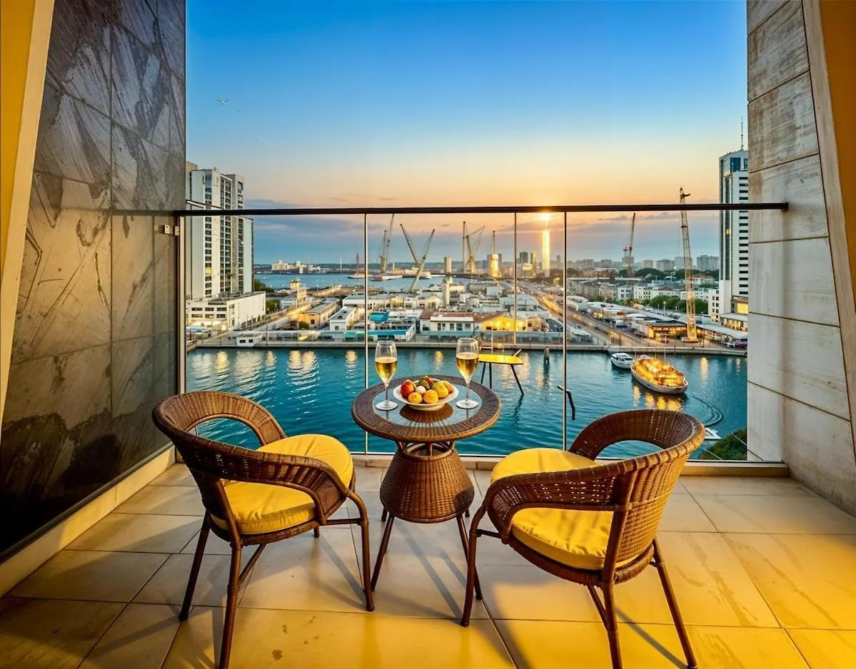 Stylish Room With Canal View 두바이